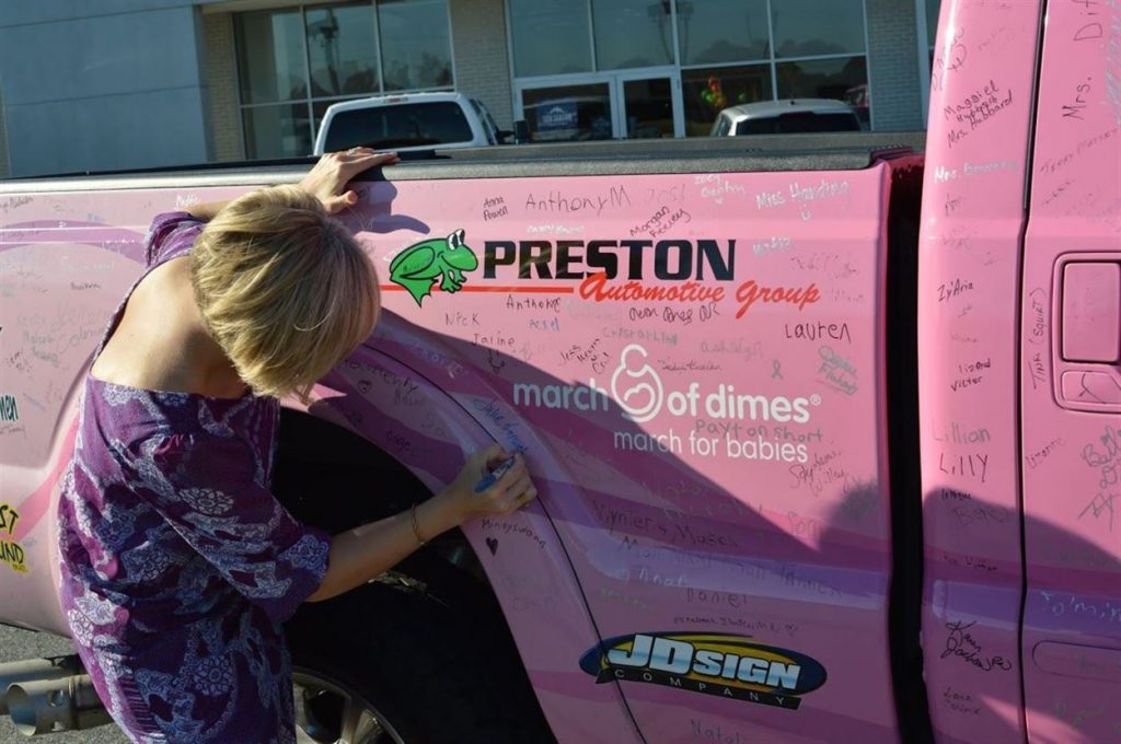 Signing preston pink truck