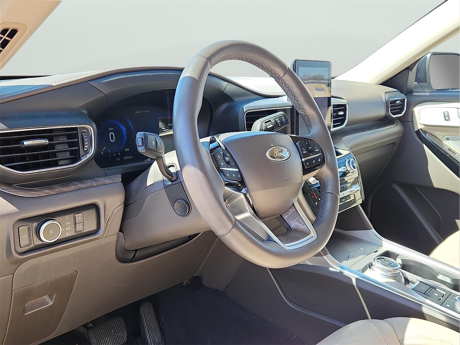 2023 Ford Explorer Platinum