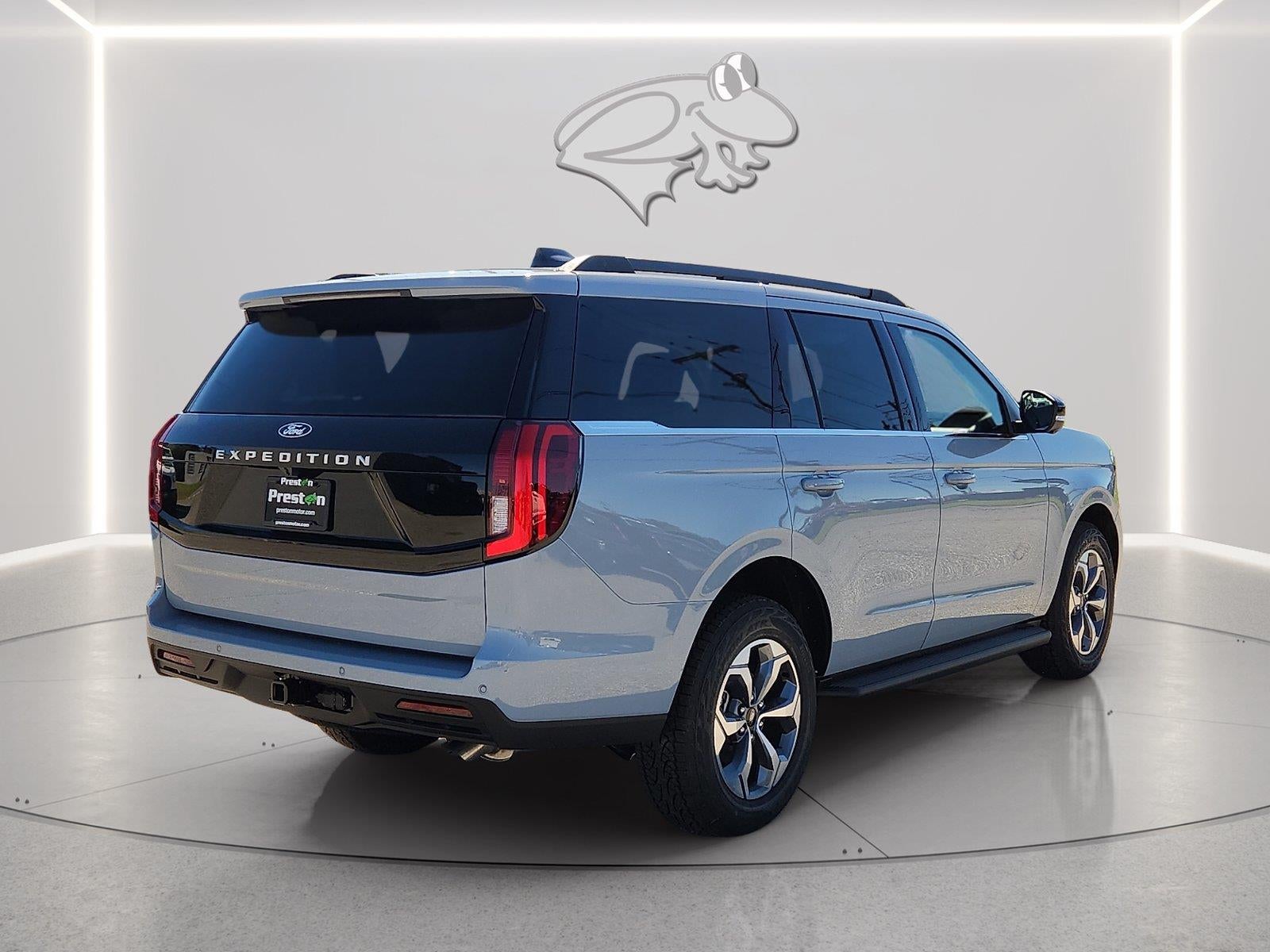 2027 Ford Expedition Active