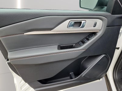 2025 Ford EXPLORER XLT