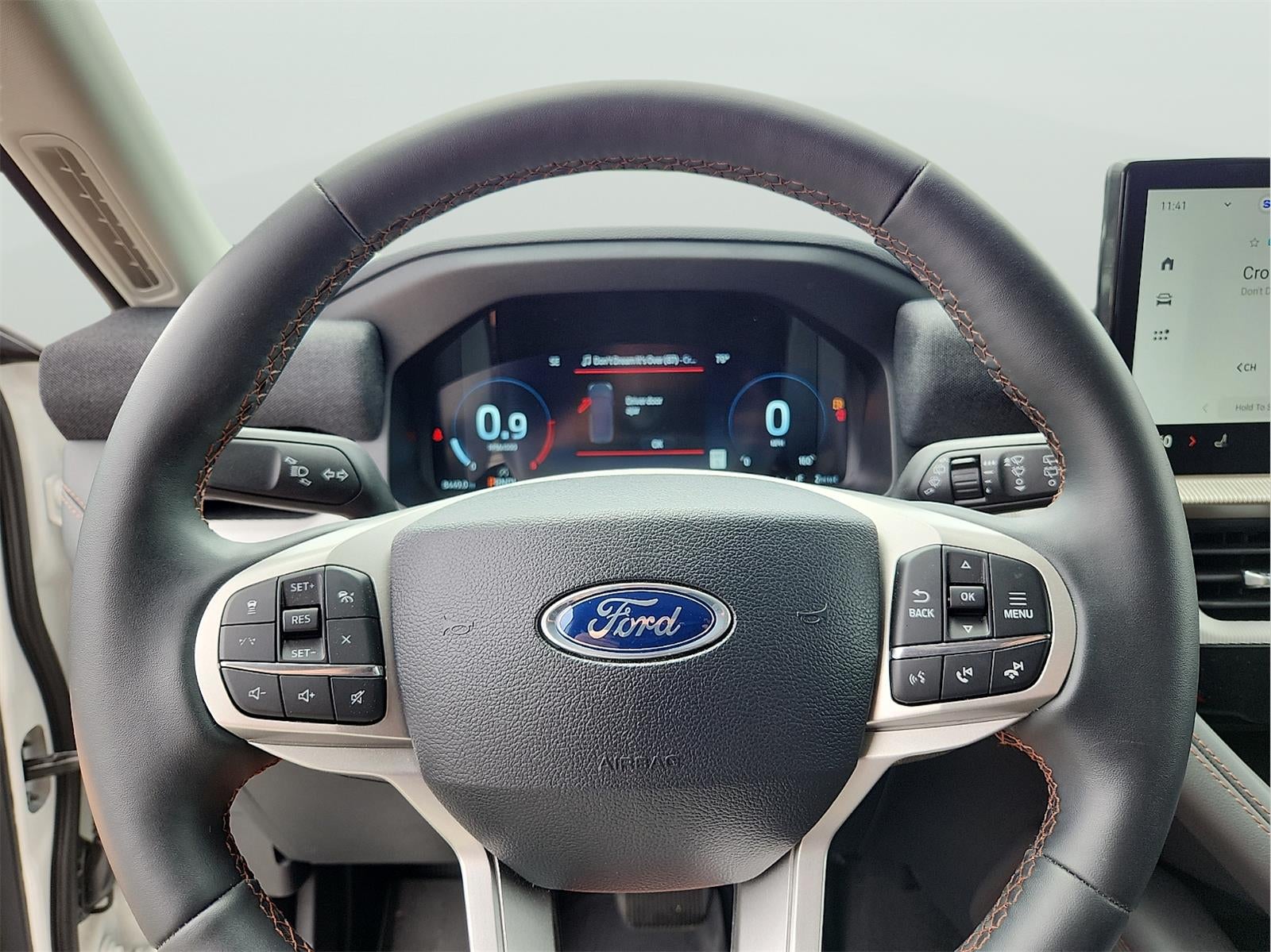 2025 Ford EXPLORER XLT