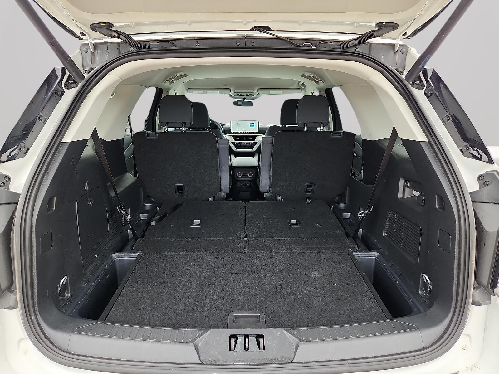 2025 Ford EXPLORER XLT
