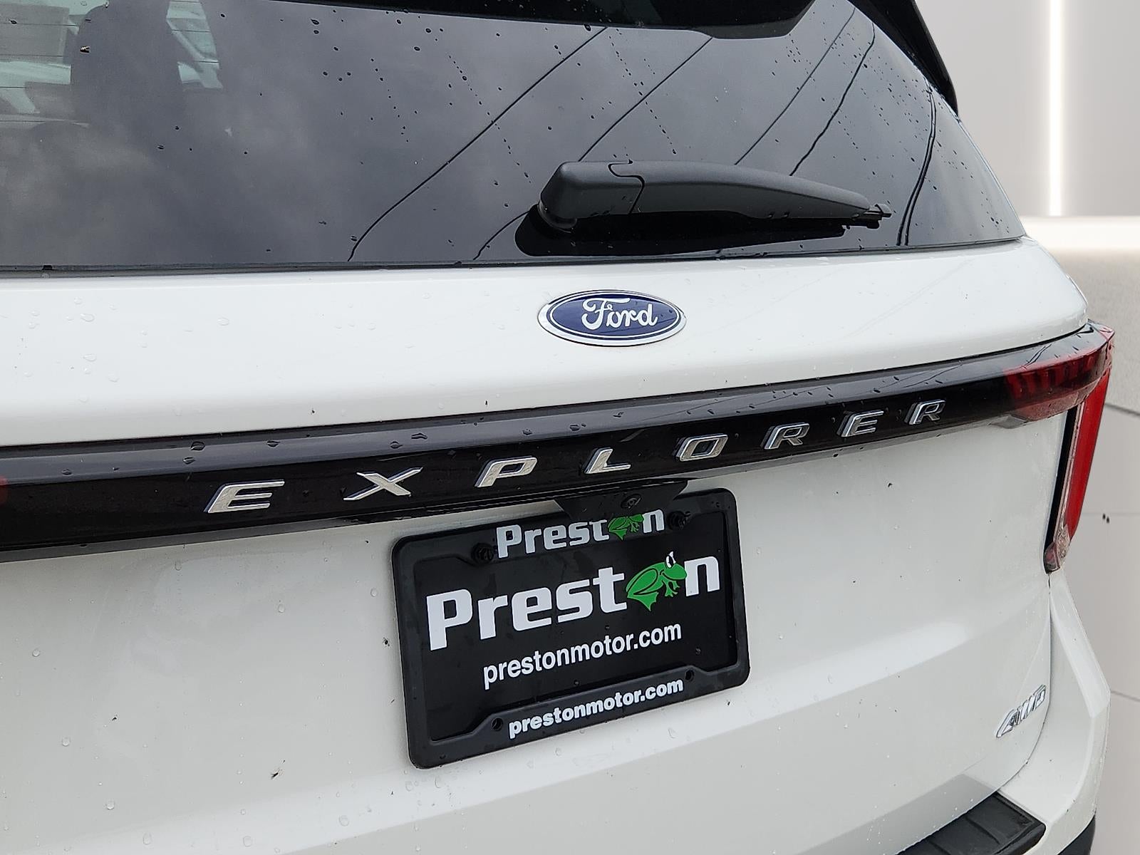 2025 Ford EXPLORER XLT