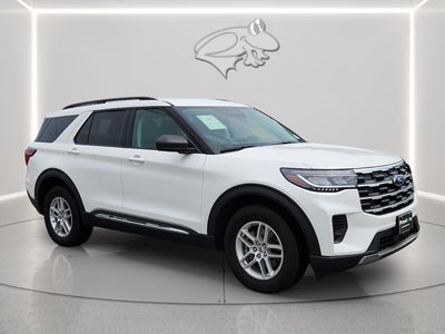 2025 Ford EXPLORER XLT