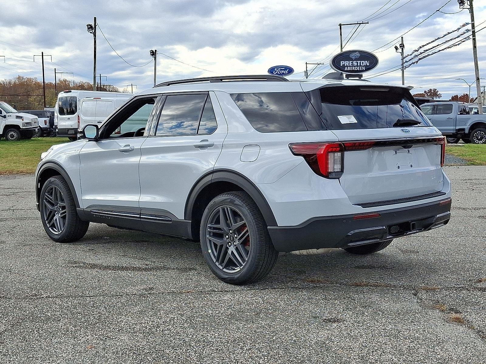 2026 Ford Explorer ST-Line