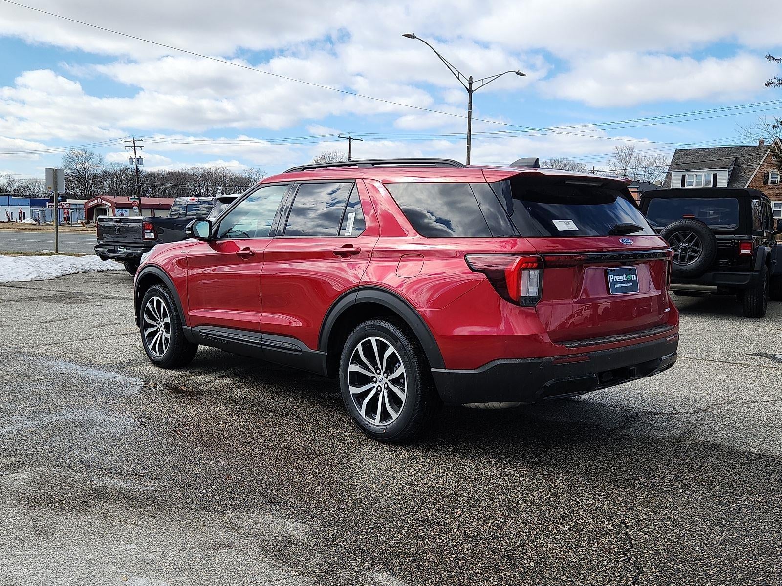 2026 Ford Explorer ST-Line