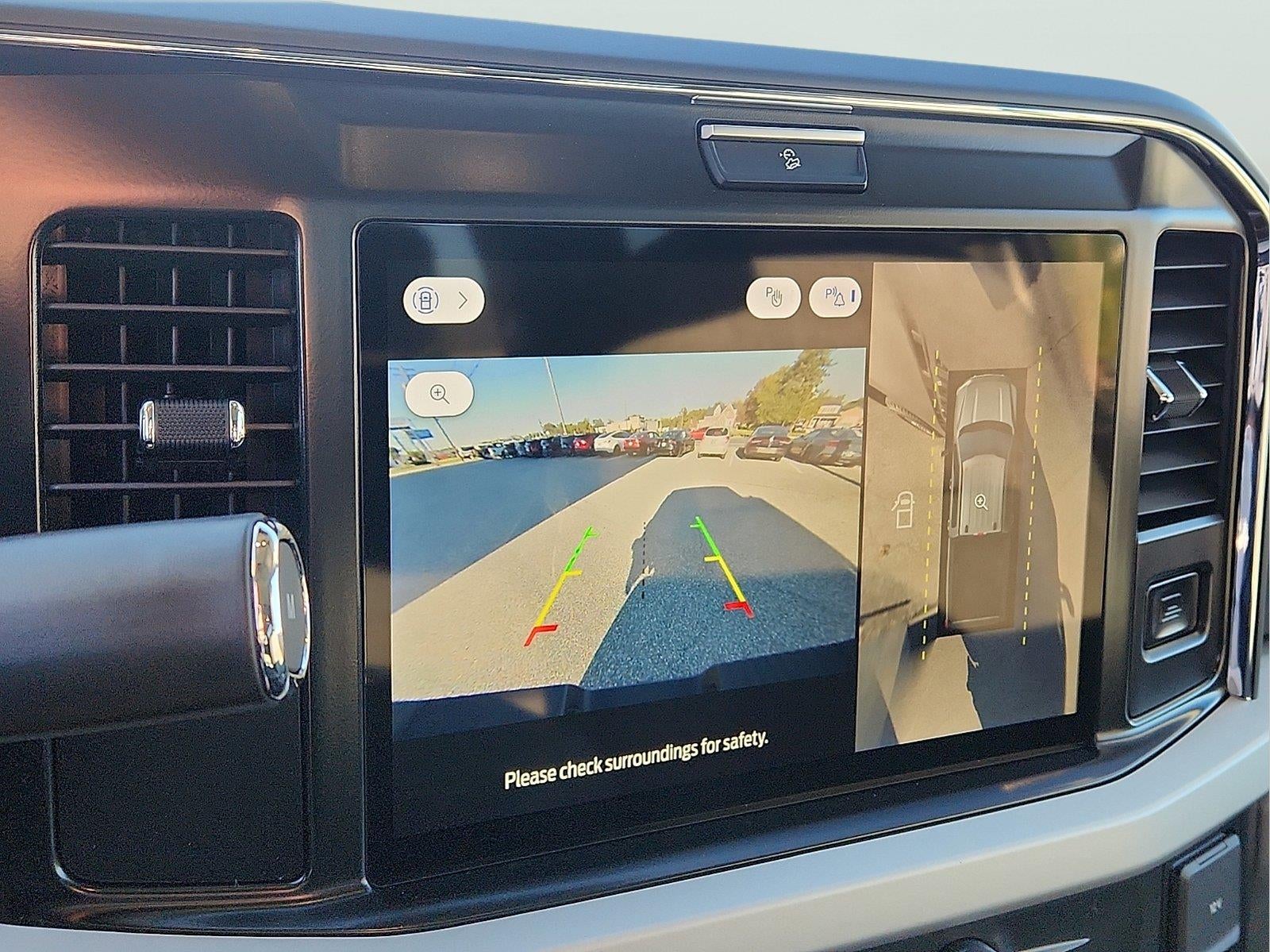 2027 Ford Super Duty F-250 SRW XLT