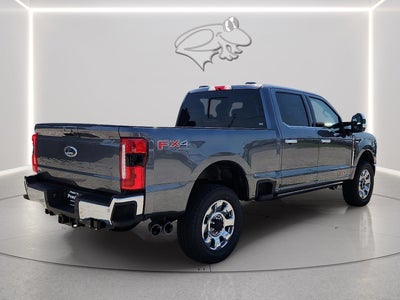 2026 Ford Super Duty F-350 Lariat