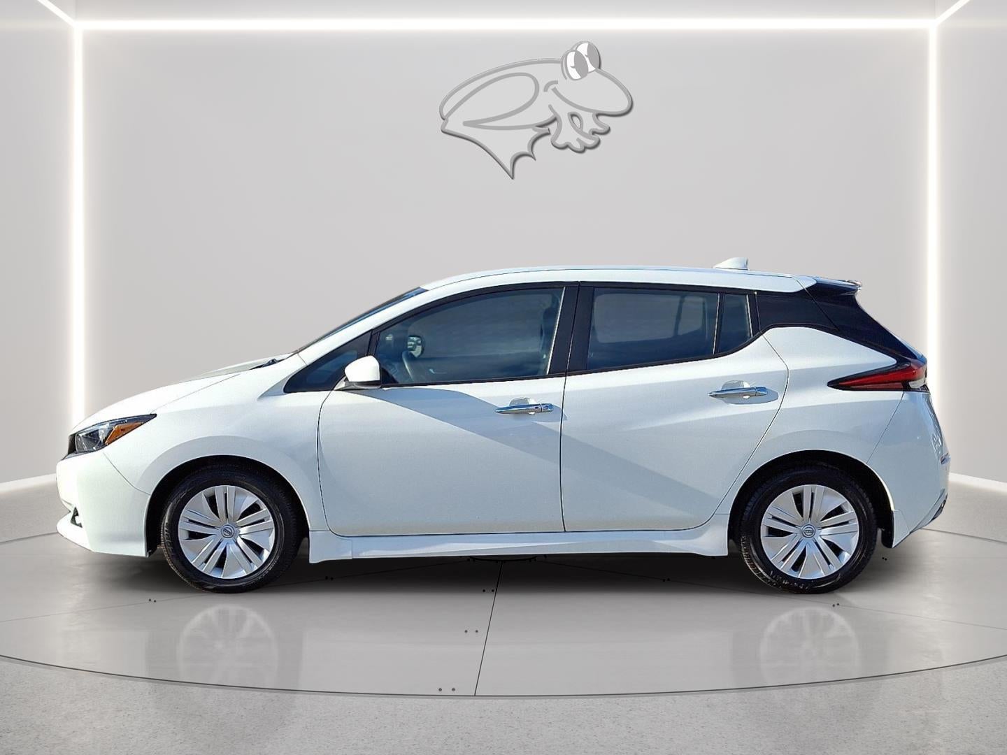 2023 Nissan LEAF S