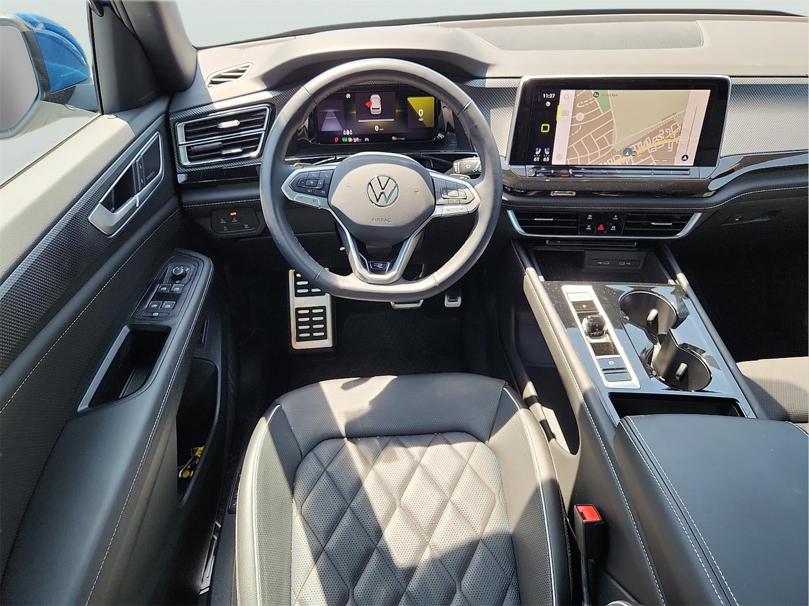 2025 Volkswagen Atlas Cross Sport 2.0T SEL Premium R-Line