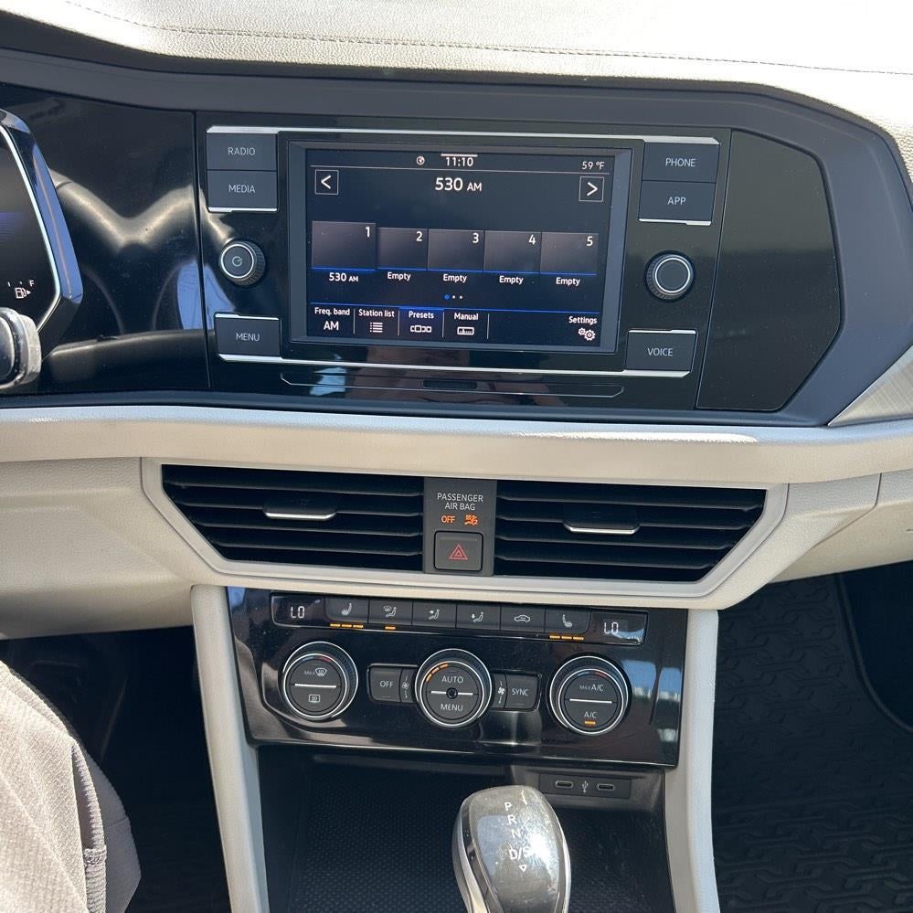 2023 Volkswagen Jetta SE