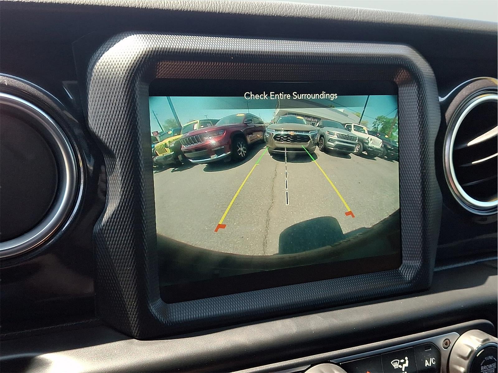 2023 Jeep Wrangler Sahara Altitude