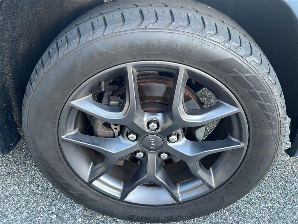 2019 Jeep GRAND CHEROKEE LIMI