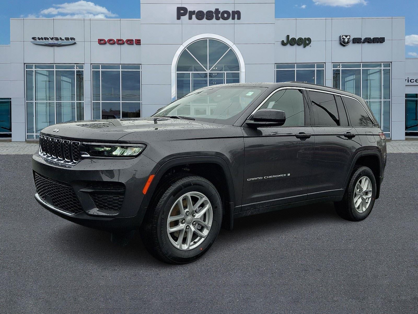 2026 Jeep Grand Cherokee Laredo X