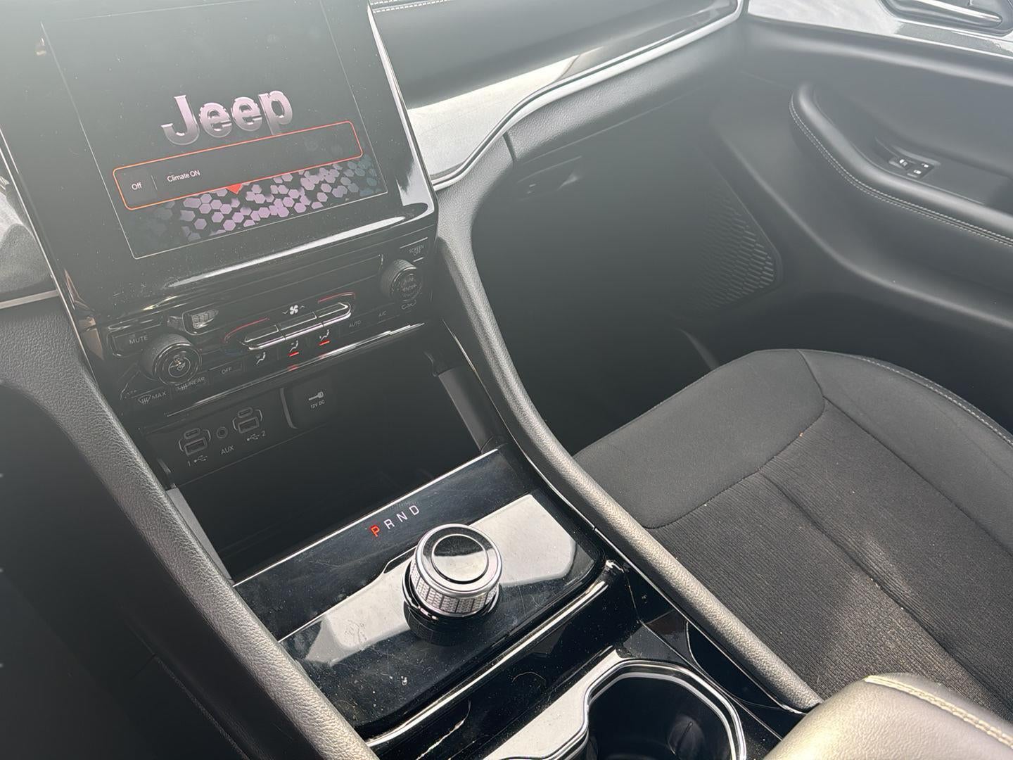 2023 Jeep Grand Cherokee Laredo