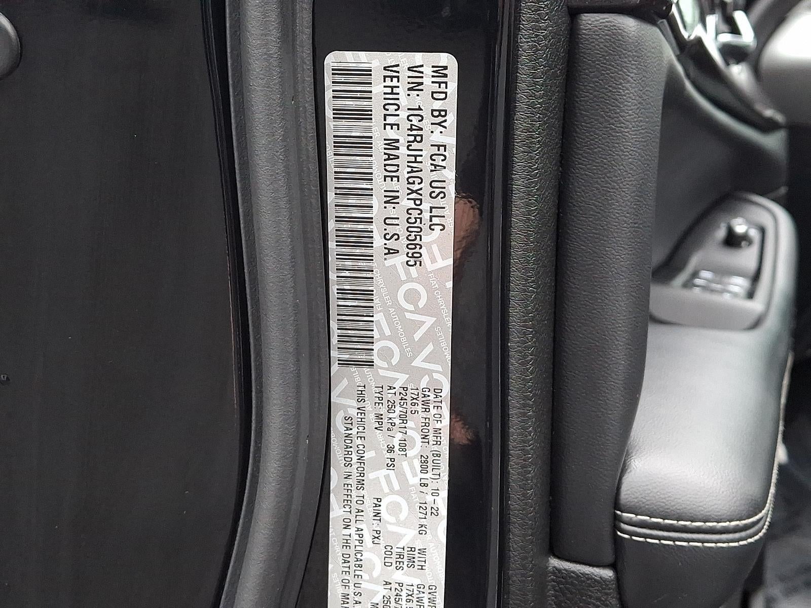 2023 Jeep Grand Cherokee Laredo