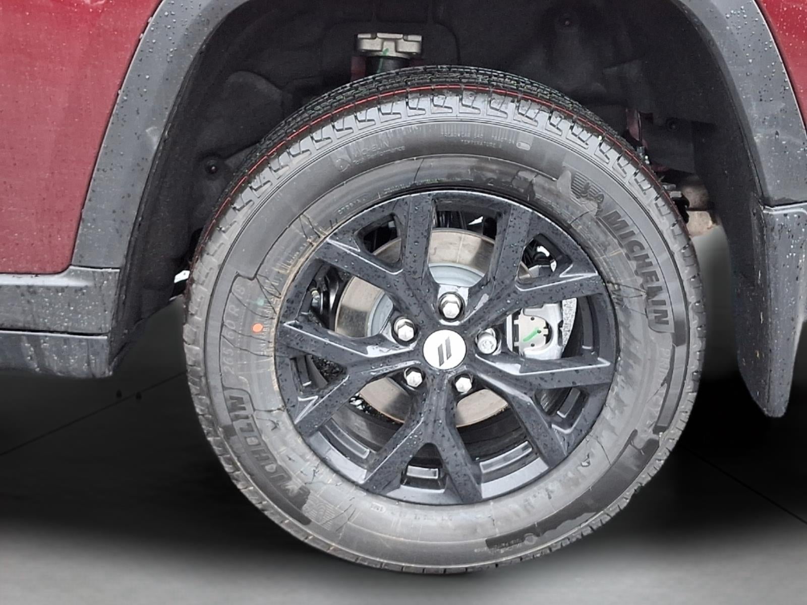 2026 Jeep Grand Cherokee Laredo Altitude