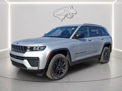 2026 Jeep Grand Cherokee Laredo Altitude