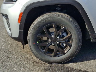 2026 Jeep Grand Cherokee Laredo Altitude