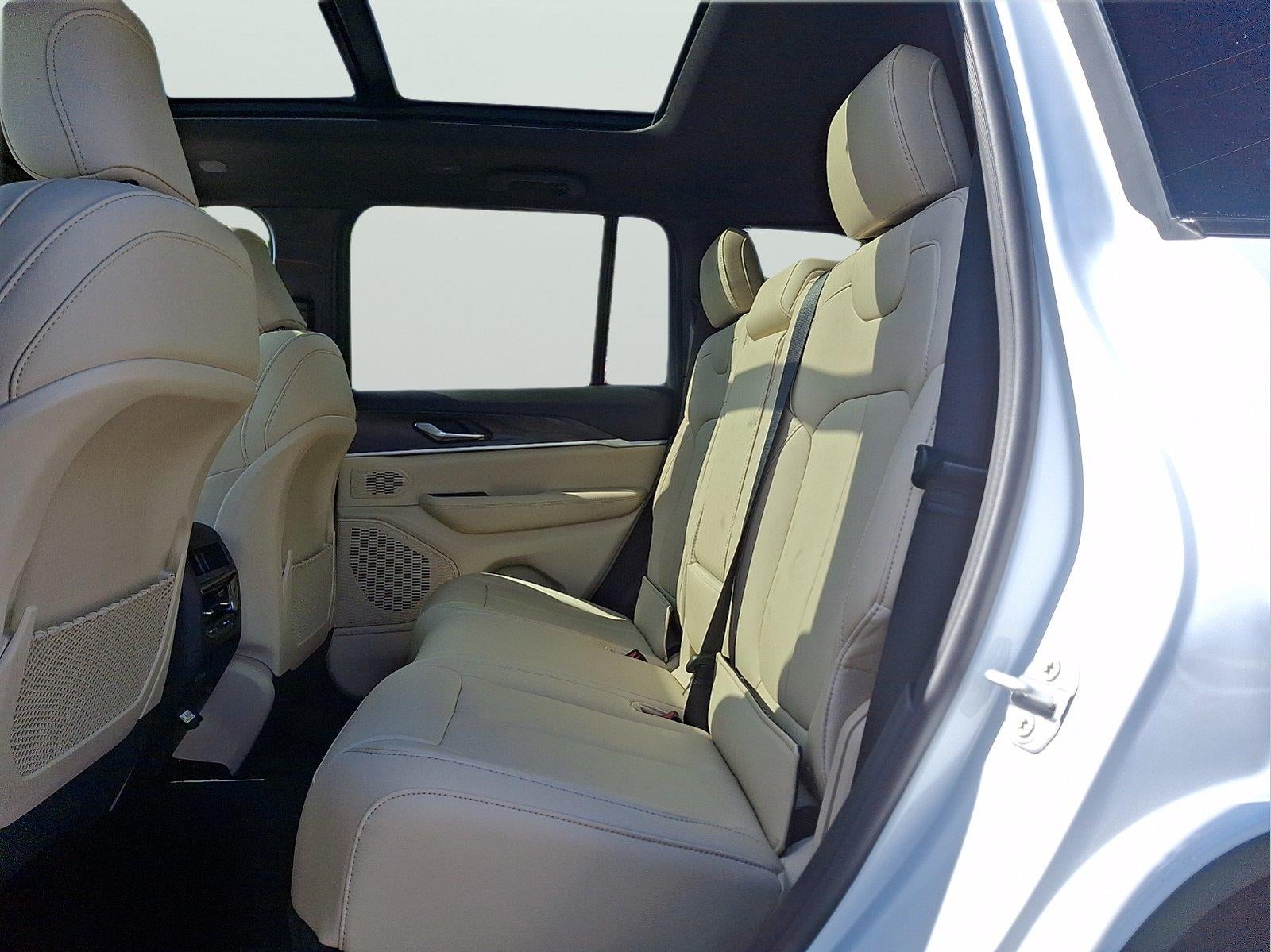 2027 Jeep Grand Cherokee Limited