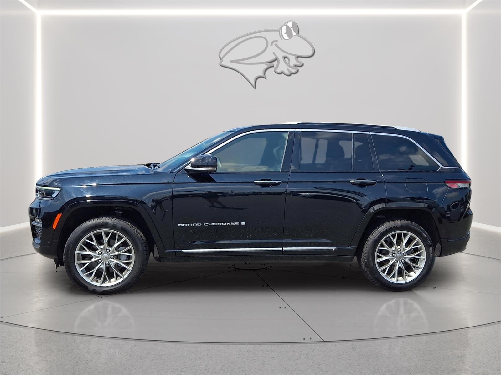 2023 Jeep Grand Cherokee Summit