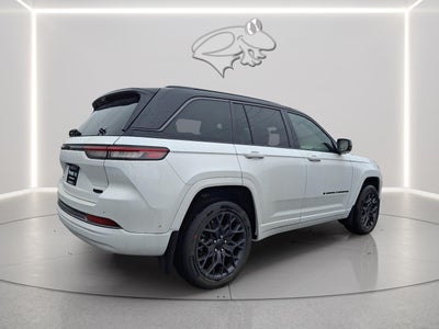 2026 Jeep Grand Cherokee Summit