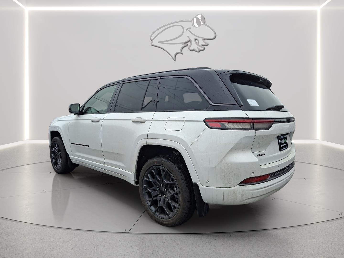 2026 Jeep Grand Cherokee Summit