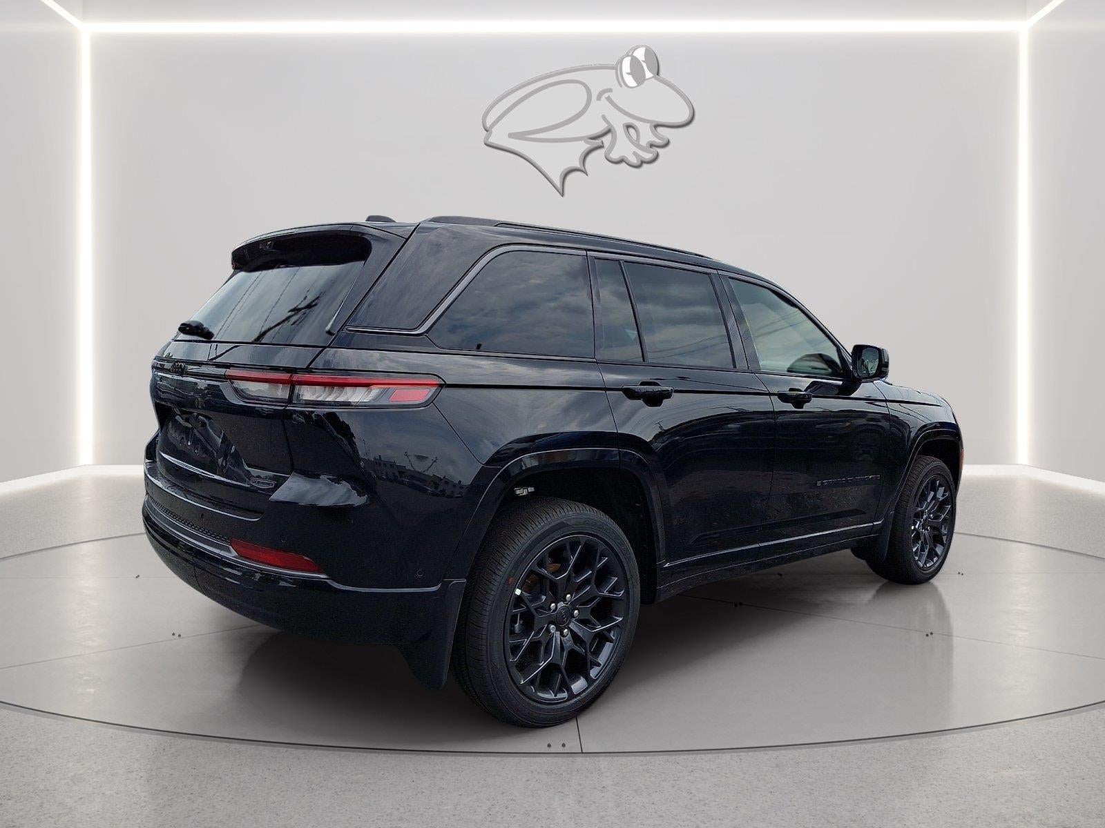 2026 Jeep Grand Cherokee Summit