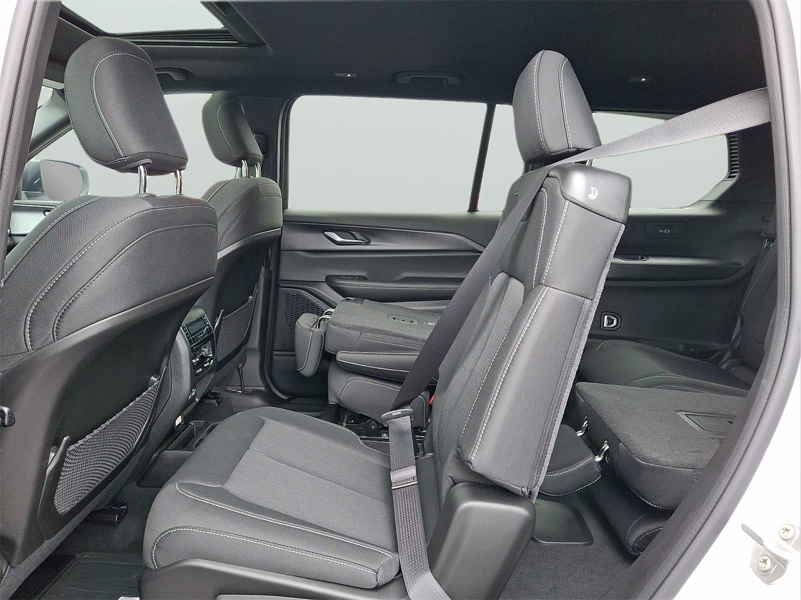 2026 Jeep Grand Cherokee L Laredo X