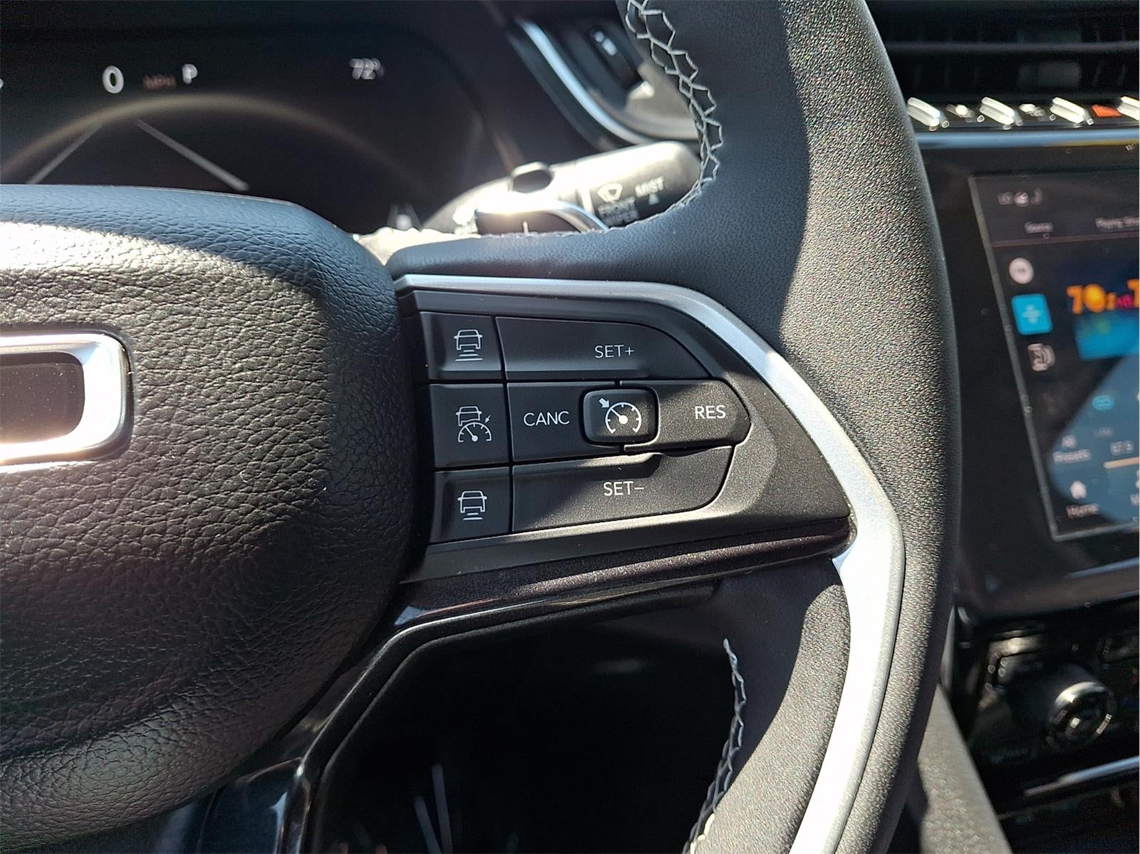 2023 Jeep Grand Cherokee L Laredo
