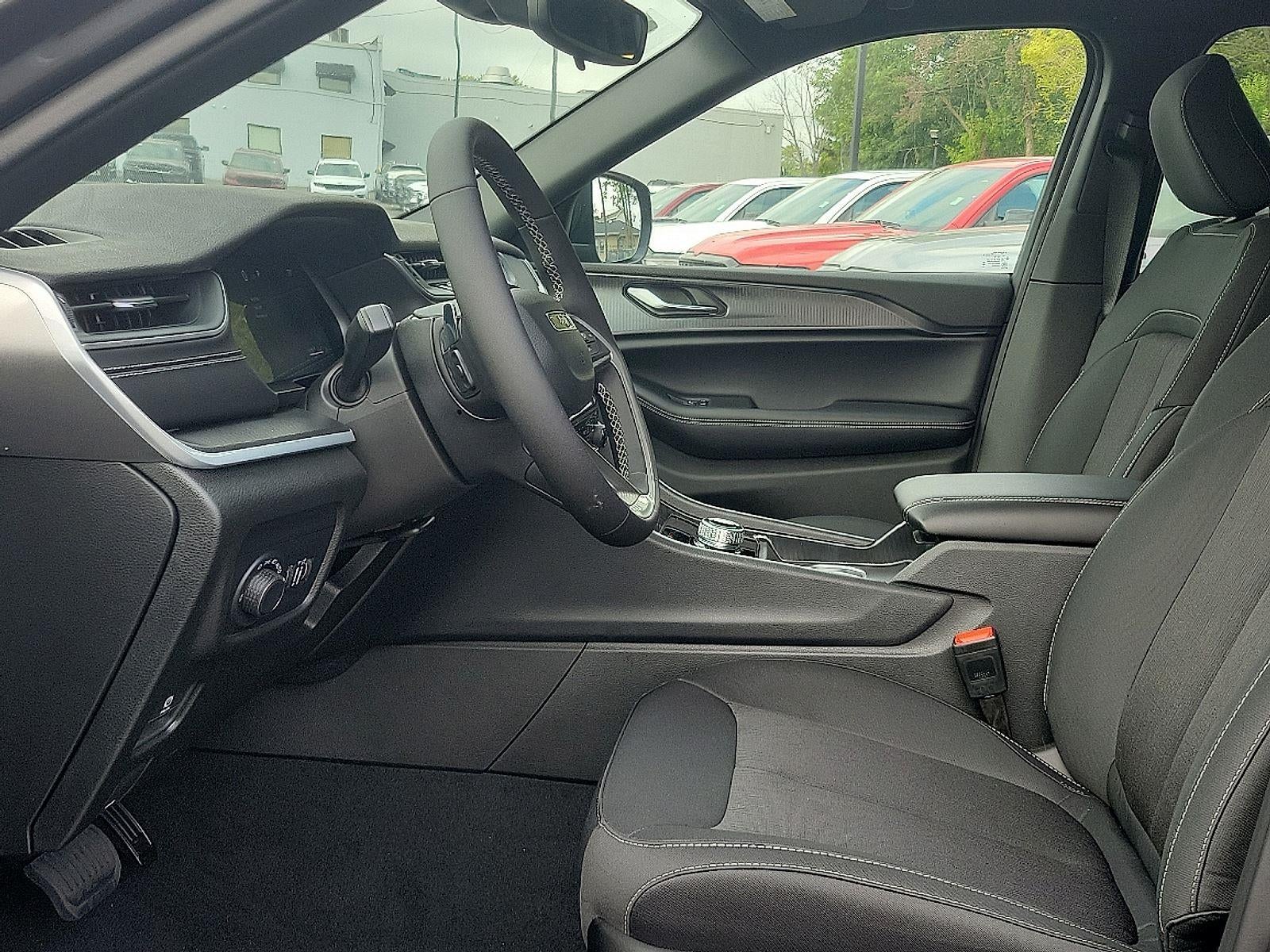 2025 Jeep Grand Cherokee L Laredo X