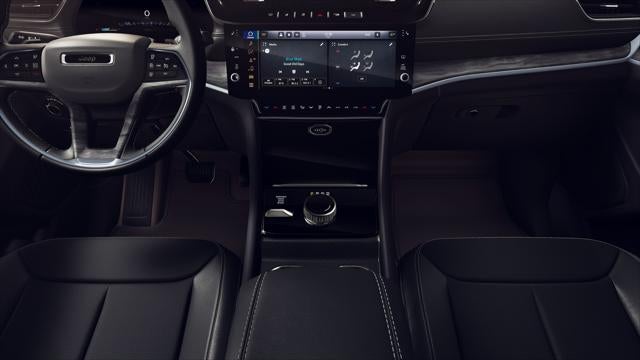 2026 Jeep Grand Cherokee L Laredo Altitude