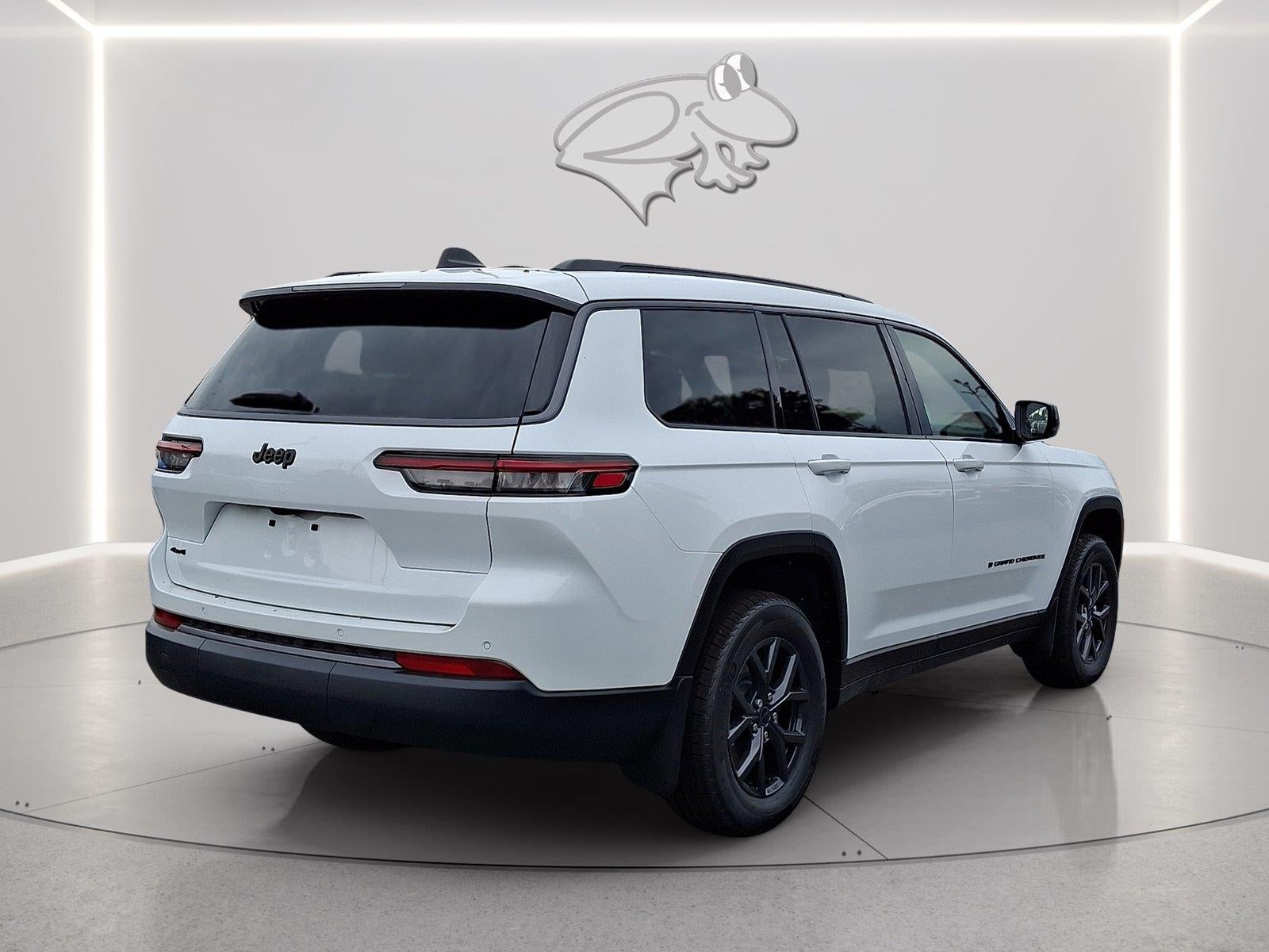 2027 Jeep Grand Cherokee L Laredo Altitude