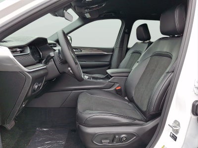2027 Jeep Grand Cherokee L Laredo Altitude