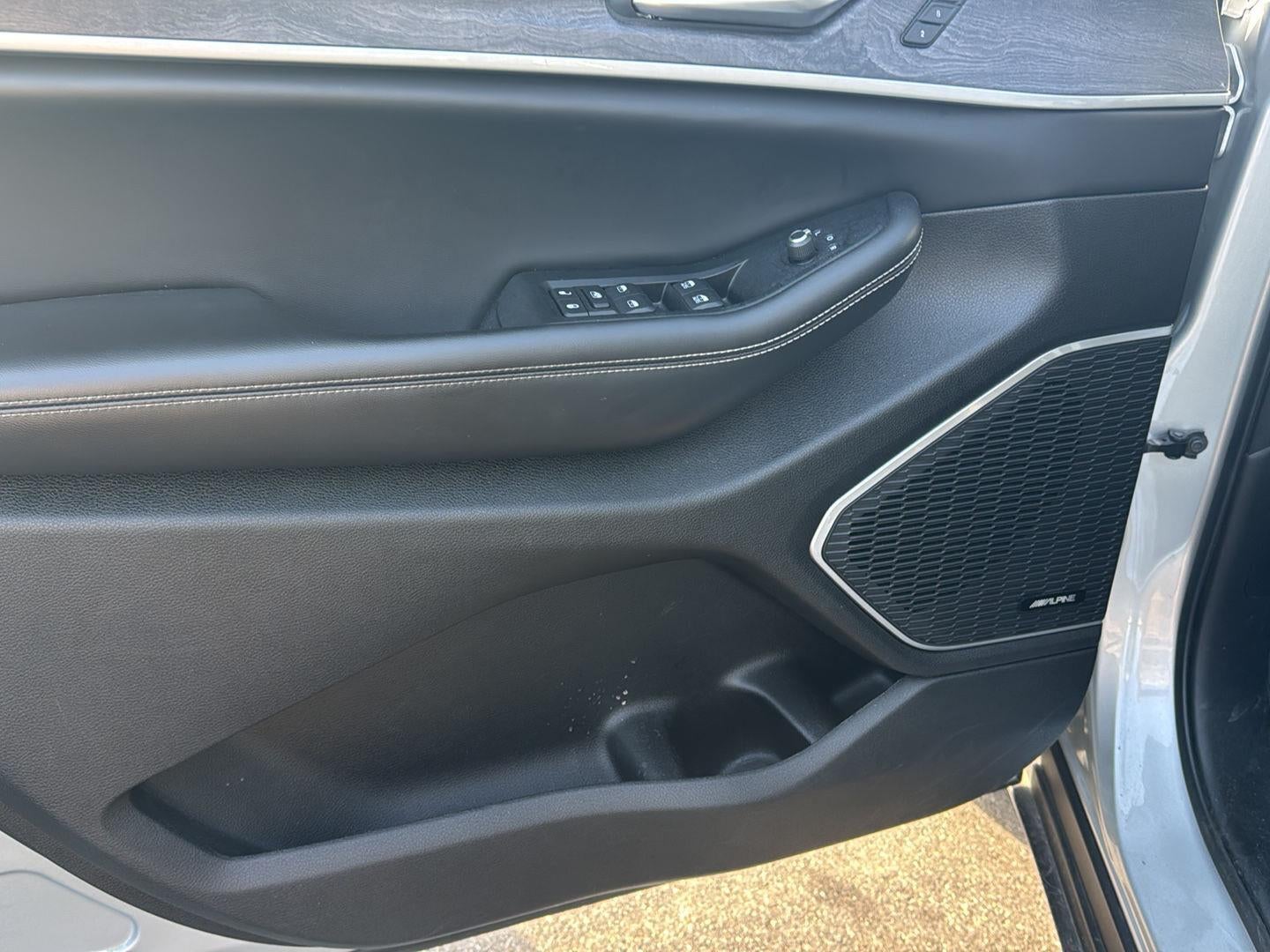2023 Jeep GRAND CHEROKEE L LIMI