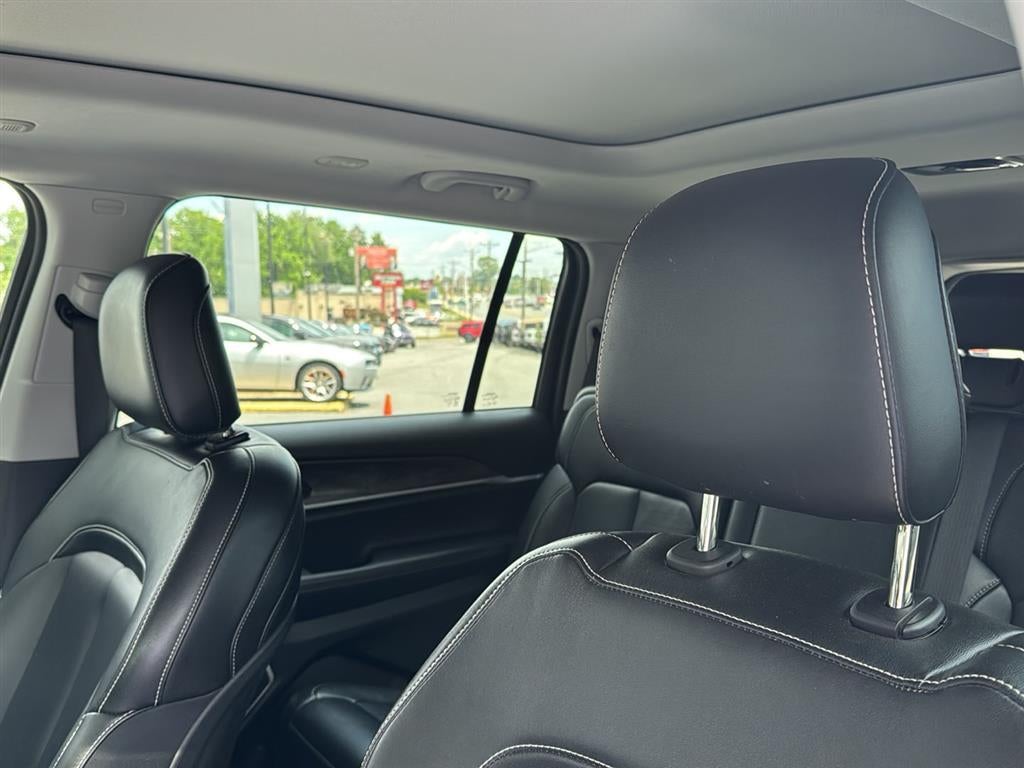 2023 Jeep GRAND CHEROKEE Limited