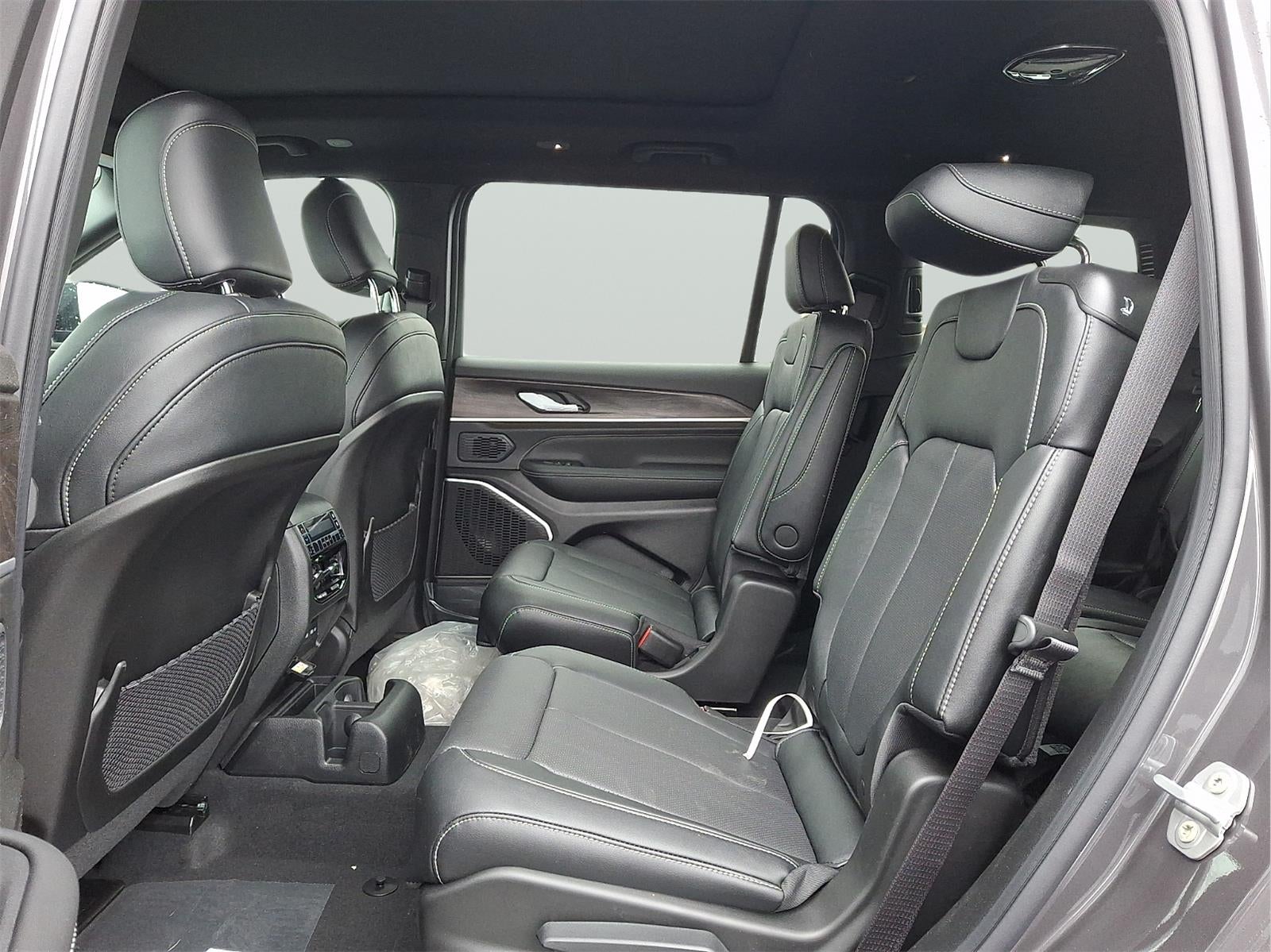 2026 Jeep Grand Cherokee L Limited Reserve