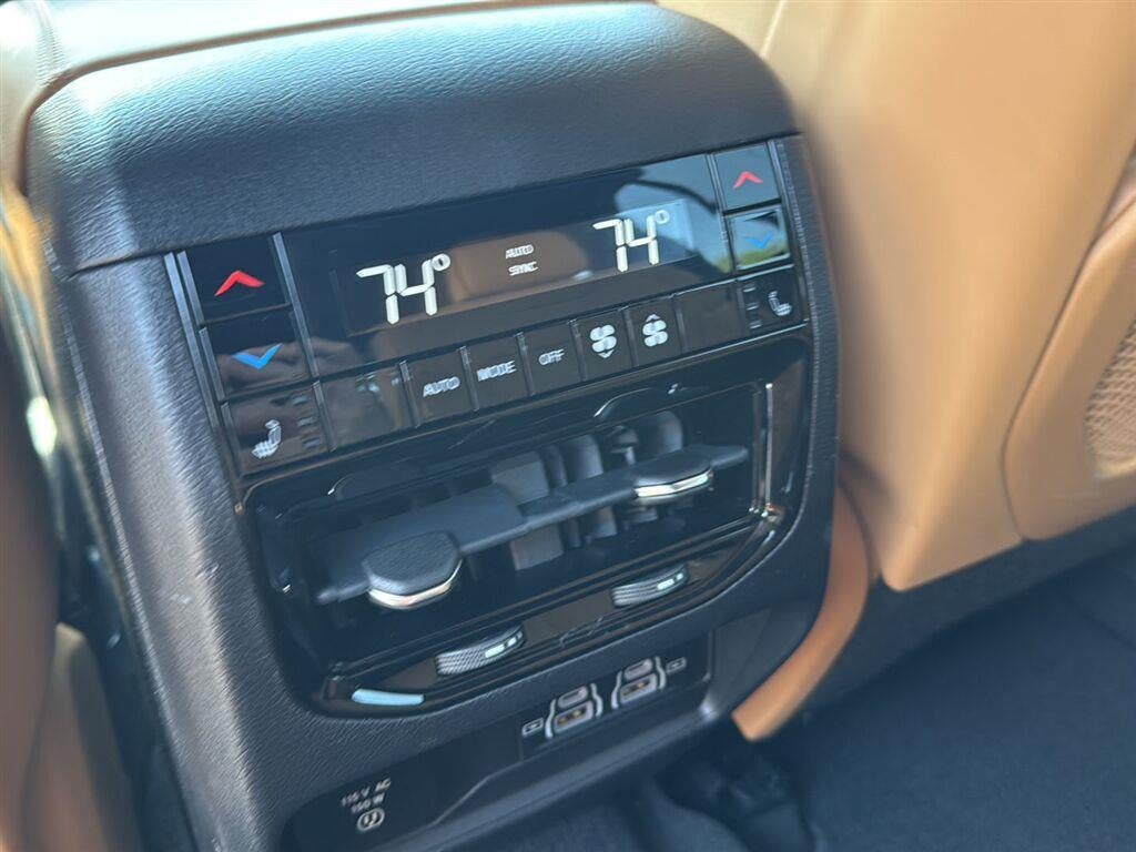 2022 Jeep Grand Cherokee L Summit