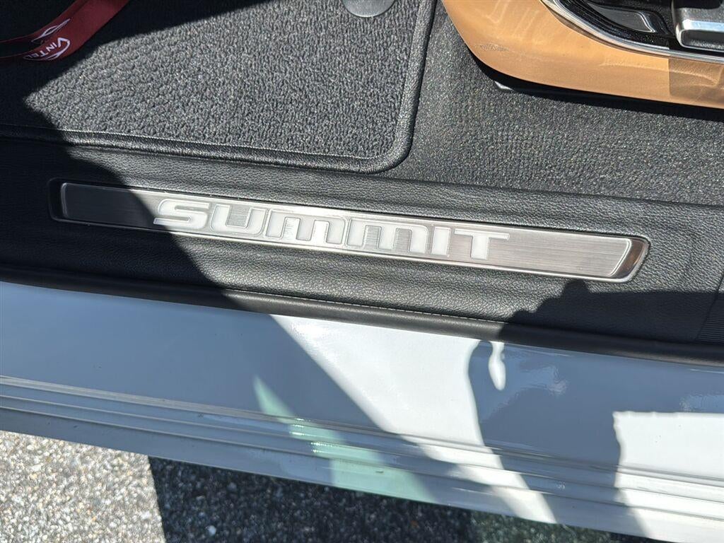 2022 Jeep Grand Cherokee L Summit