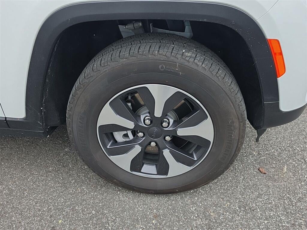 2023 Jeep Grand Cherokee 4xe BASE