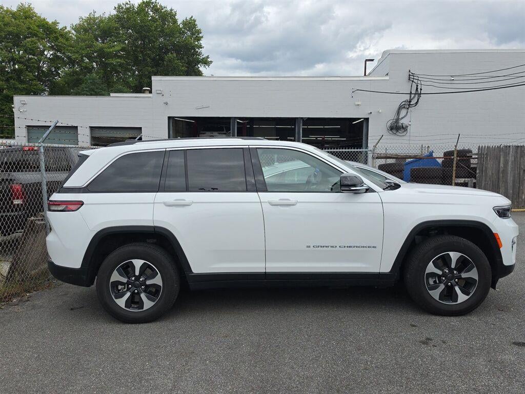 2023 Jeep Grand Cherokee 4xe BASE