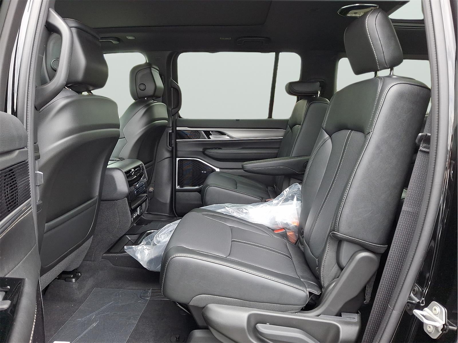 2026 Jeep Grand Wagoneer Limited Reserve