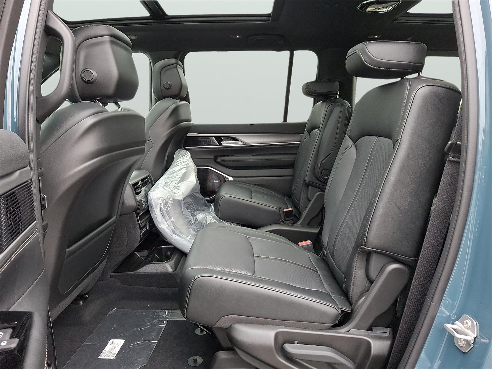 2026 Jeep Grand Wagoneer Limited Reserve