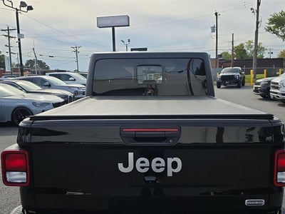 2022 Jeep Gladiator Overland
