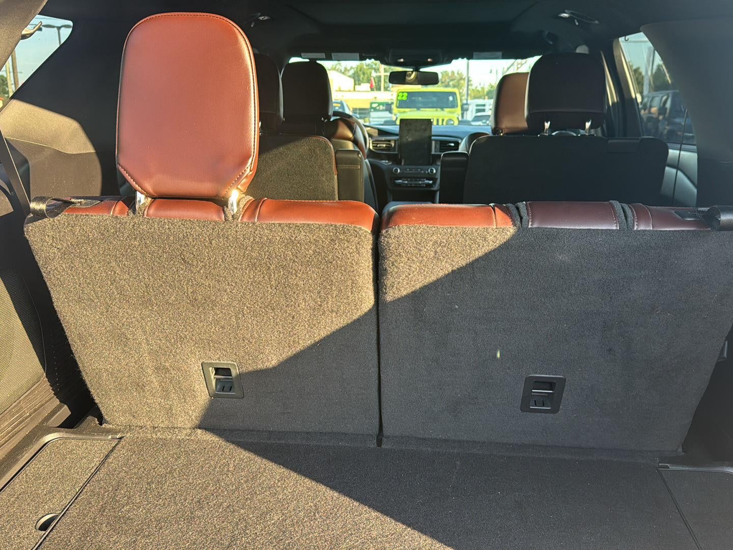 2020 Ford Explorer PLAT