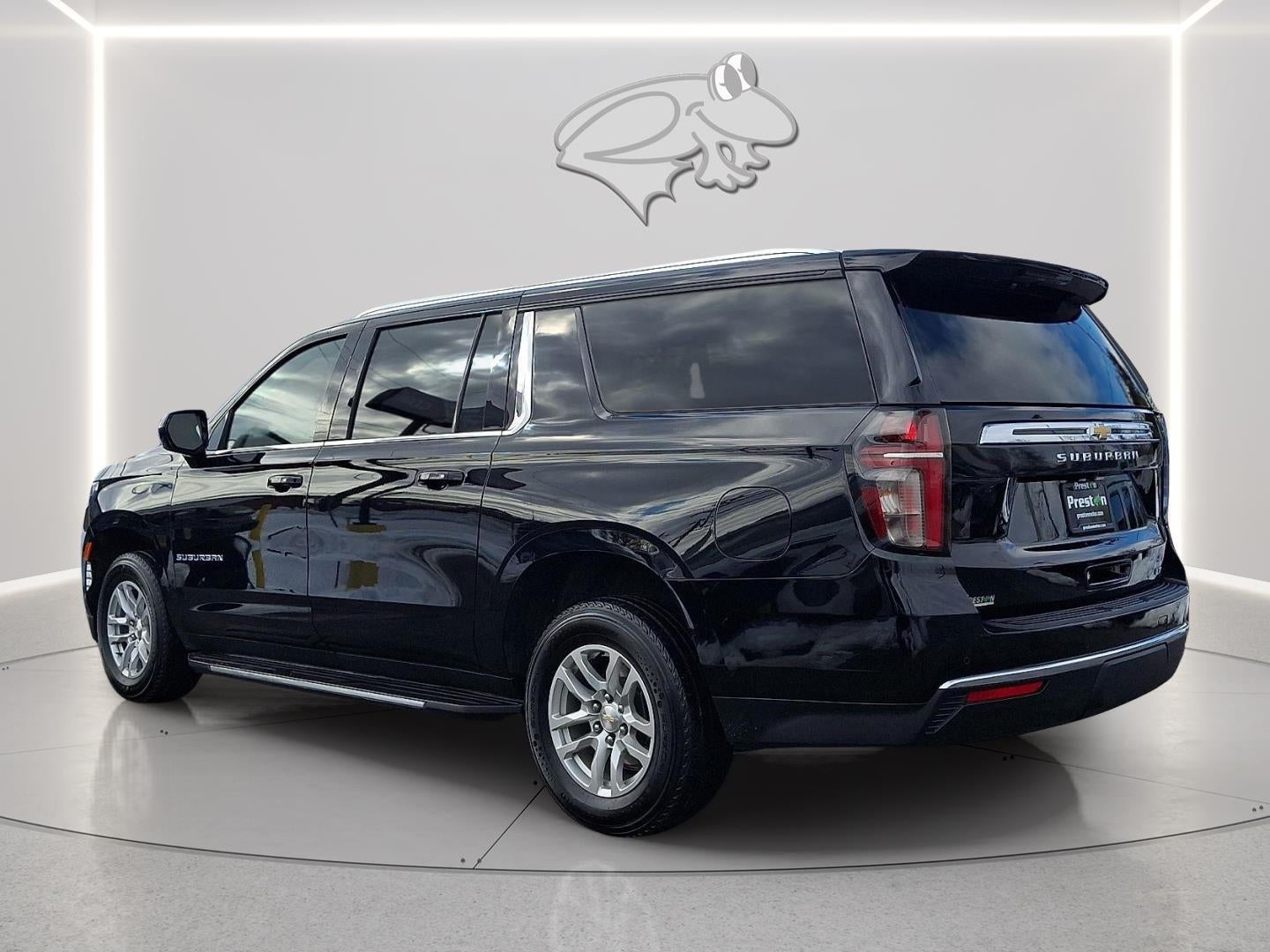 2023 Chevrolet Suburban LT