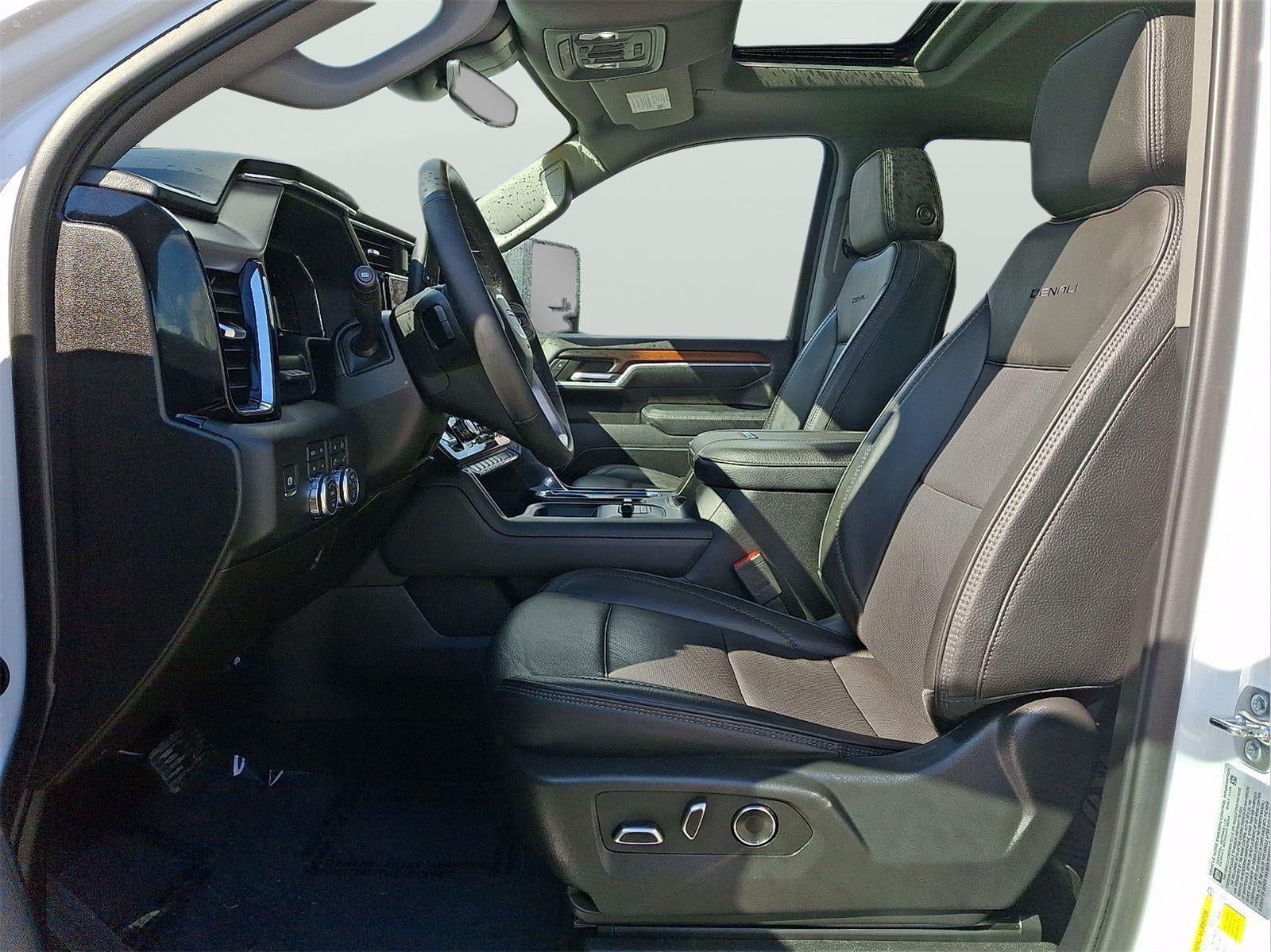 2025 GMC Sierra 2500HD Denali