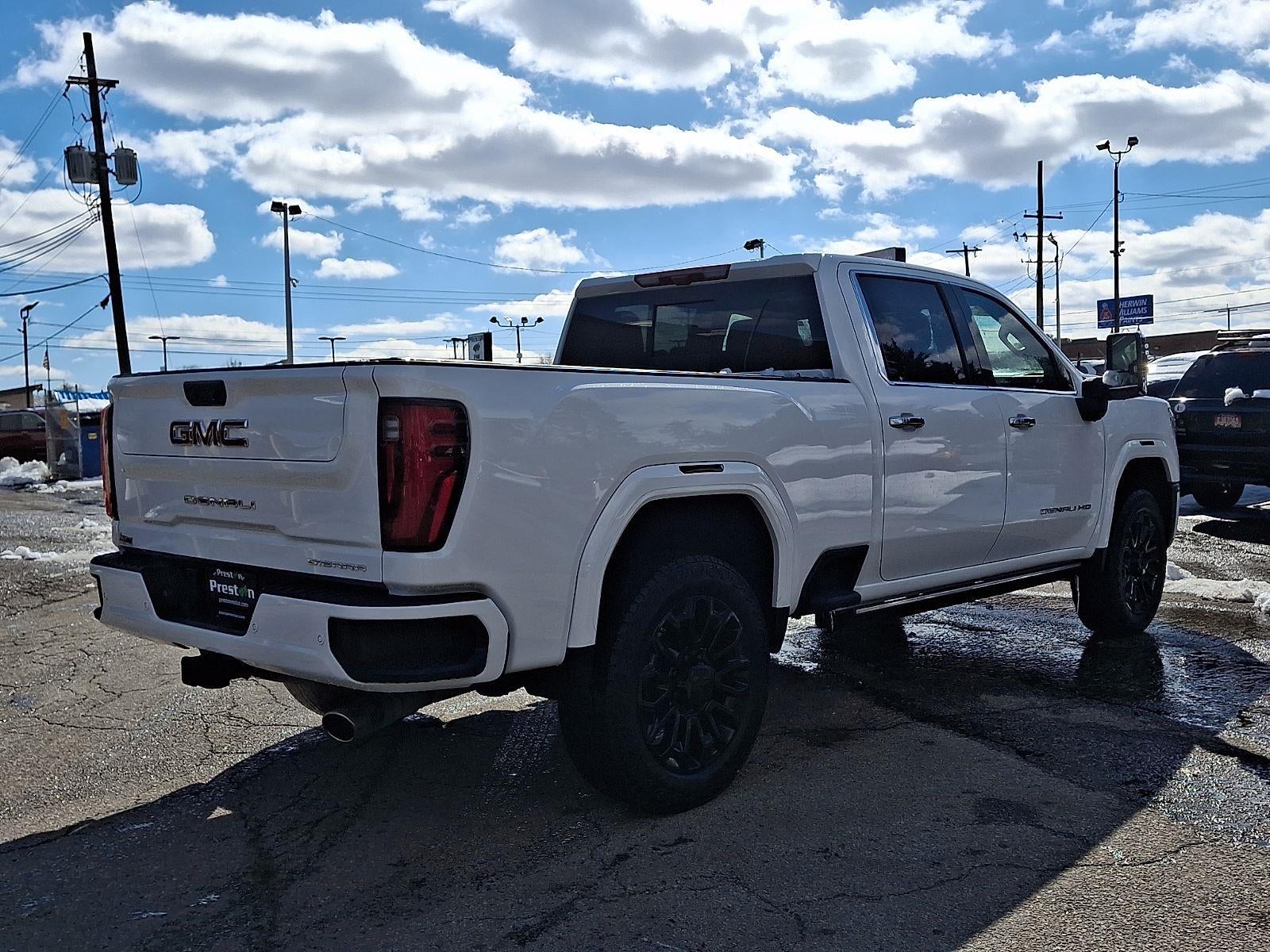 2025 GMC Sierra 2500HD Denali