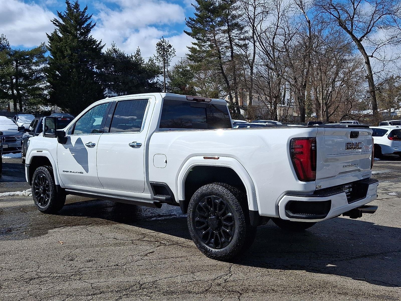 2025 GMC Sierra 2500HD Denali