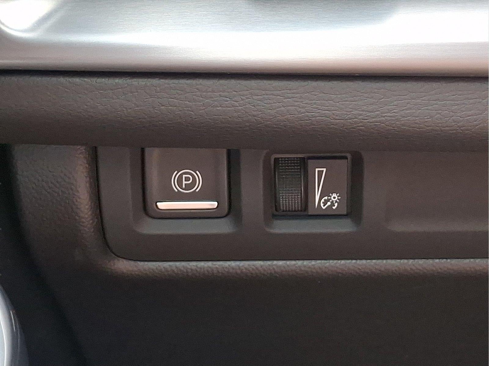 2024 Cadillac XT4 AWD Premium Luxury